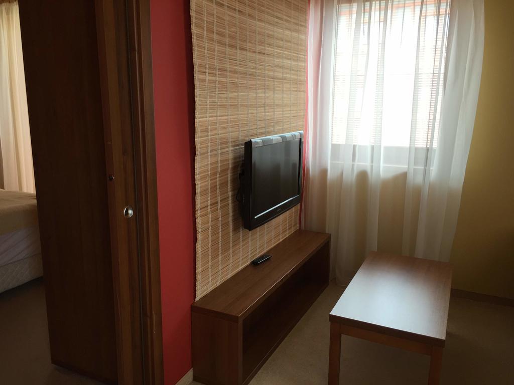 Apartman Fiona Vel'ka Lomnica Exterior foto