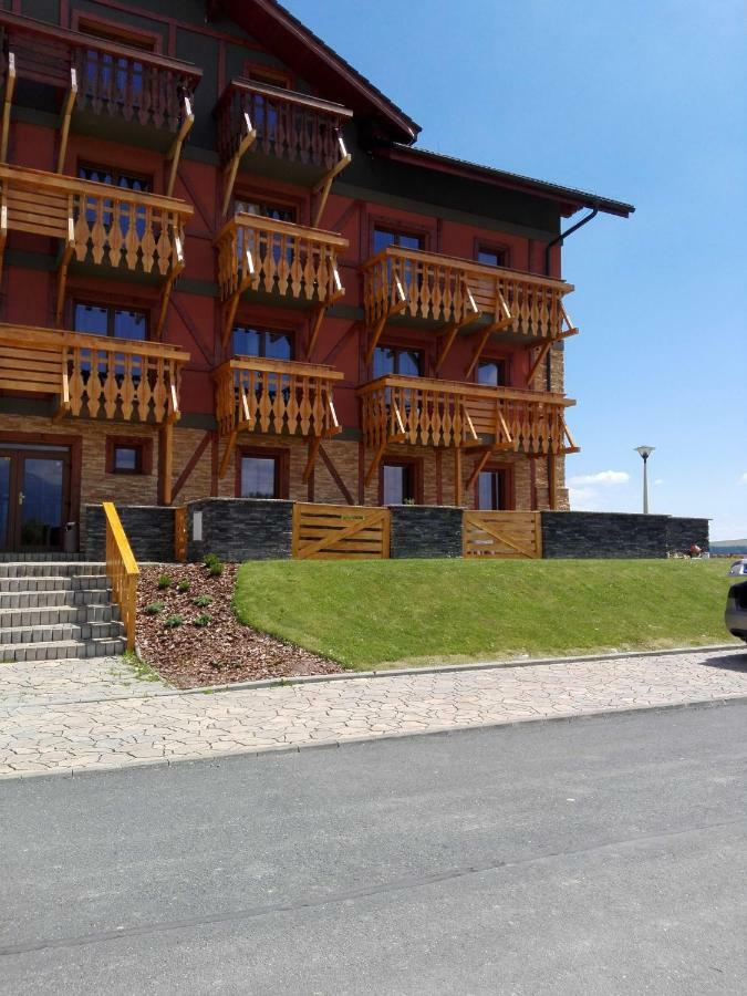Apartman Fiona Vel'ka Lomnica Exterior foto